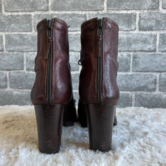 Stuart Weitzman Mackinac Leather Booties Size 8.5 - Picture 3 of 11